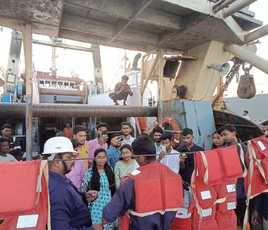 Students Visit to Visakhapatnam Base - 10.01.2023